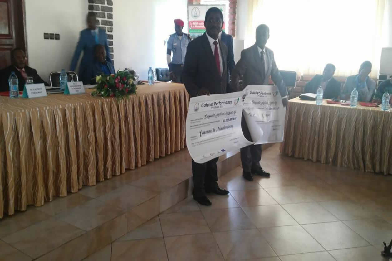 PNDP-Sud  : Les maires Akoa et Ipoua célébrés